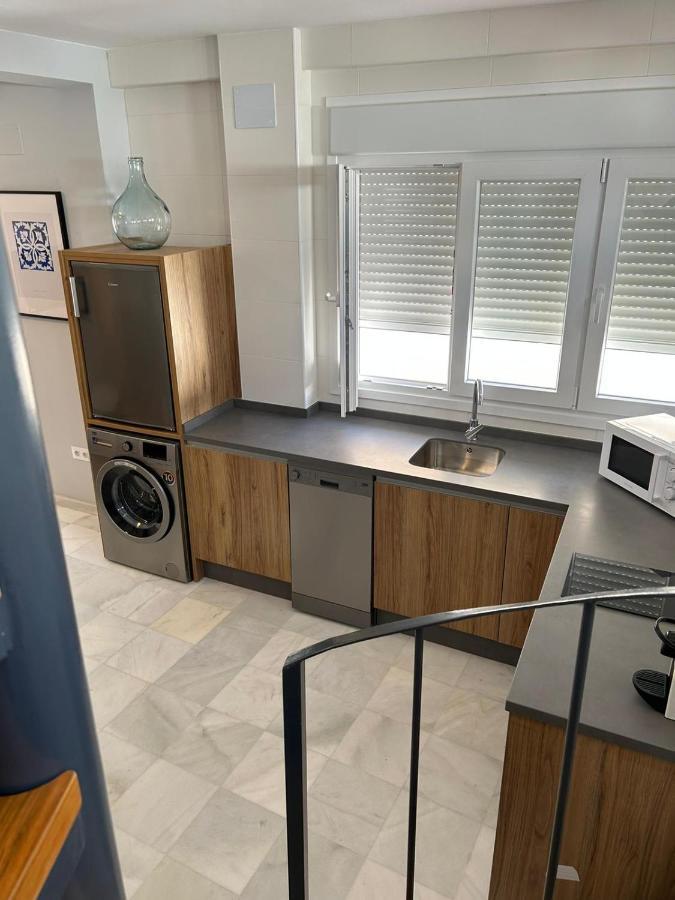 Casa De La Columna, Triana Apartment เซบีญา ภายนอก รูปภาพ