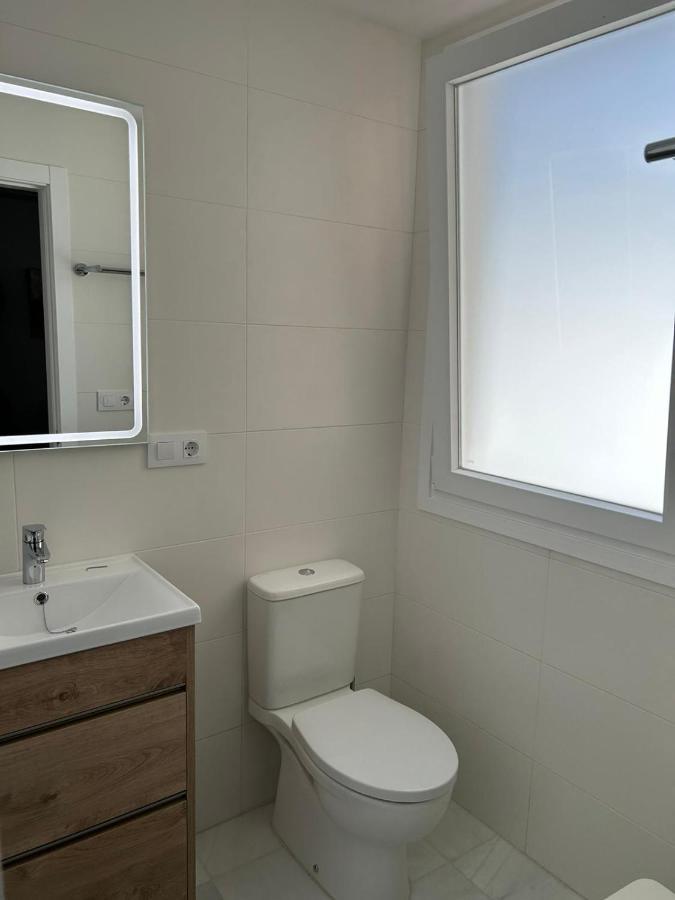 Casa De La Columna, Triana Apartment เซบีญา ภายนอก รูปภาพ