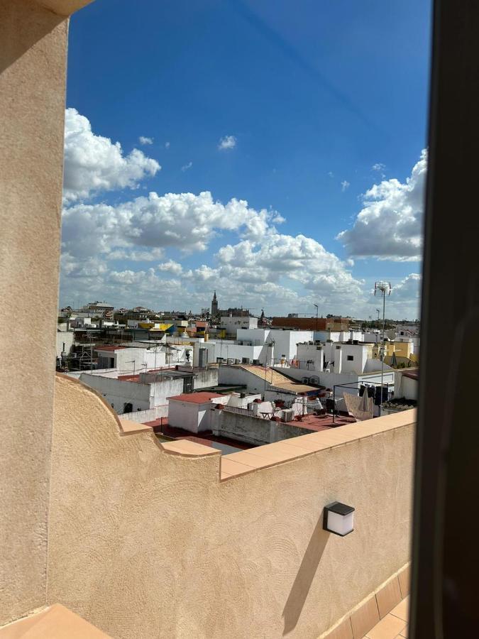 Casa De La Columna, Triana Apartment เซบีญา ภายนอก รูปภาพ